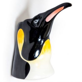 This ceramic penguin wall vase is sure to be noticed! Hand painted ceramic, finished in a super high gloss glaze. Great gift! 11 x 14 x 17cm.