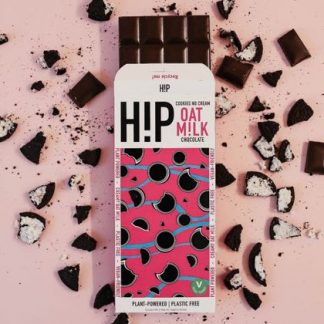 Get a load of this oatmilk cookies no cream chocolate ! Made by H!P, offspring of Cadbury!! This will have your taste buds wanting more ! 70g