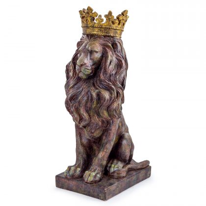 A beautiful bronze lion ornament is presented in a rustic bronze finish with a contrasting gold crown. Made from tough hand finished resin. 57 x 29 x 29cm