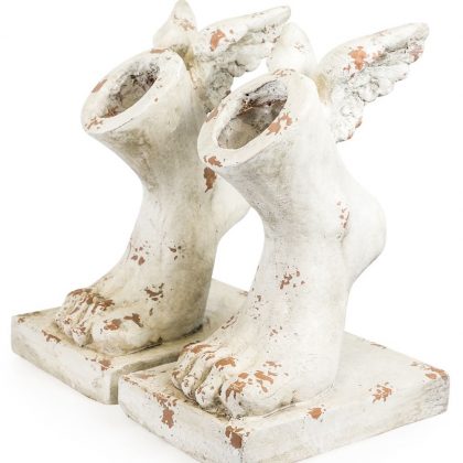 This pair of winged foot planters are so quirky and out there! Modelled on Hermes winged feet. Great colour and distressed finish! 23 x 33 x 16cm.