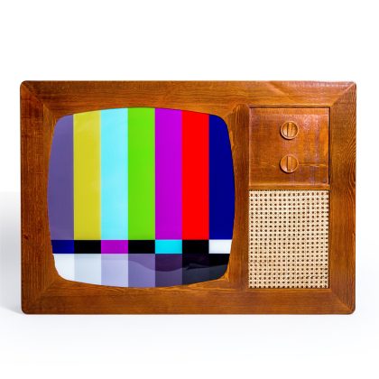 Wood Retro TV Coffee Table - Image 2