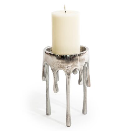 Add style and the Wow factor with this medium "Dali" silver drip candle holder. Beautifully finished in a fabulous colour. 16 x 16 x 25cm