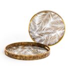 These gold glass tropical leaf trays will add a touch of luxury to your home. Whether having a party or just coffee on the patio! 39 x 39 x 4cm