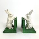 These cast iron white rabbit bookends are perfect for any bunny lover. Super style, detail and finish. Get some rabbit love into your home. 13 x 15.5 x 8cm.