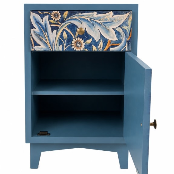 A Pair Of Blue Acanthus Bedside Cabinets - Image 4