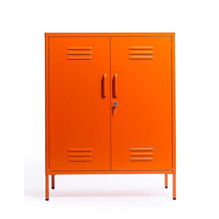 Add simple industrial style and practicality to your home with our beautiful burnt orange medium steel locker. Super sturdy, lockable too. 80 x 102.5 x 37cm