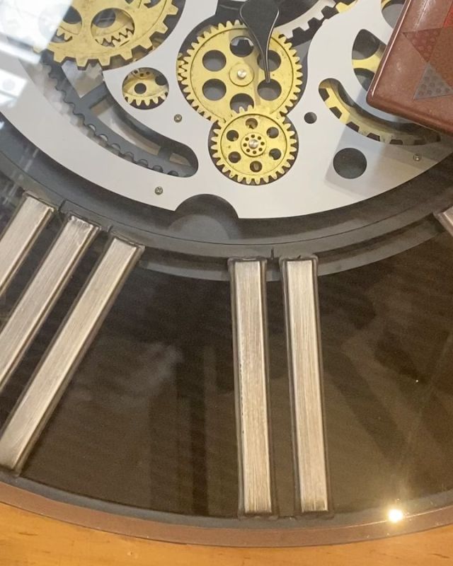Super cool moving gears clock coffee table, back in stock ! www.justlikewendys.co.uk/shop/gears-clock-coffee-table-round/